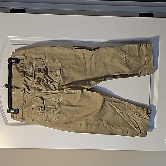 One5one Capris - Picture 2 of 4